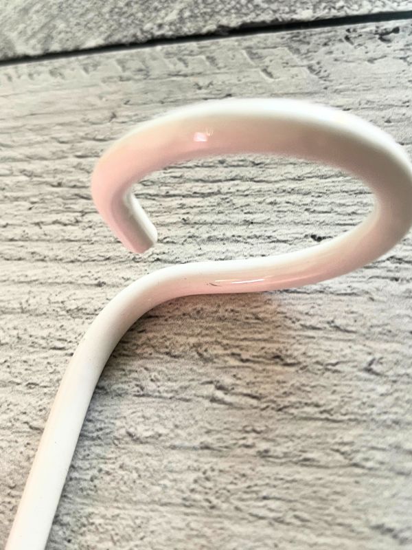 Tutor de Fierro Gancho – Soporte Minimalista para Plantas de Tallo Largo